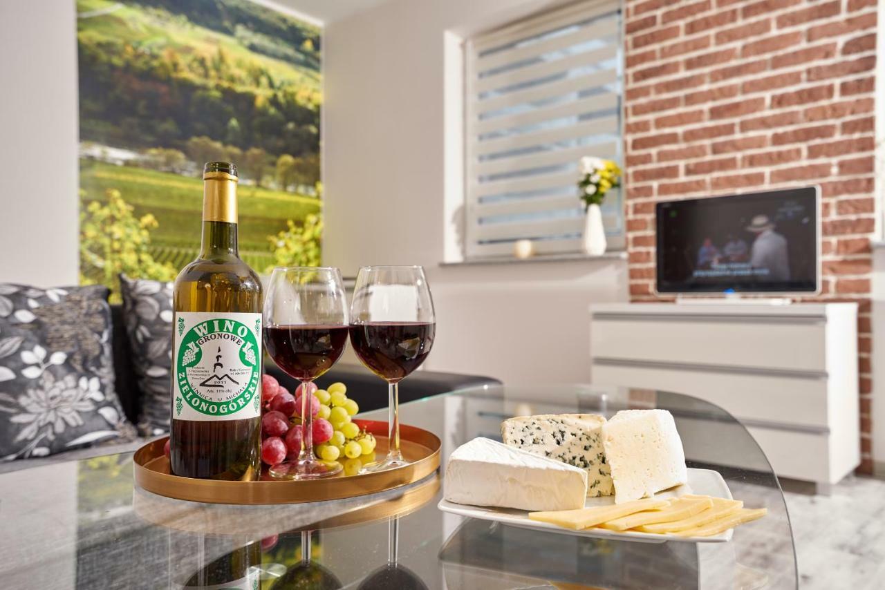 Apartament Winnica Ζιελόνα Γκόρα Εξωτερικό φωτογραφία